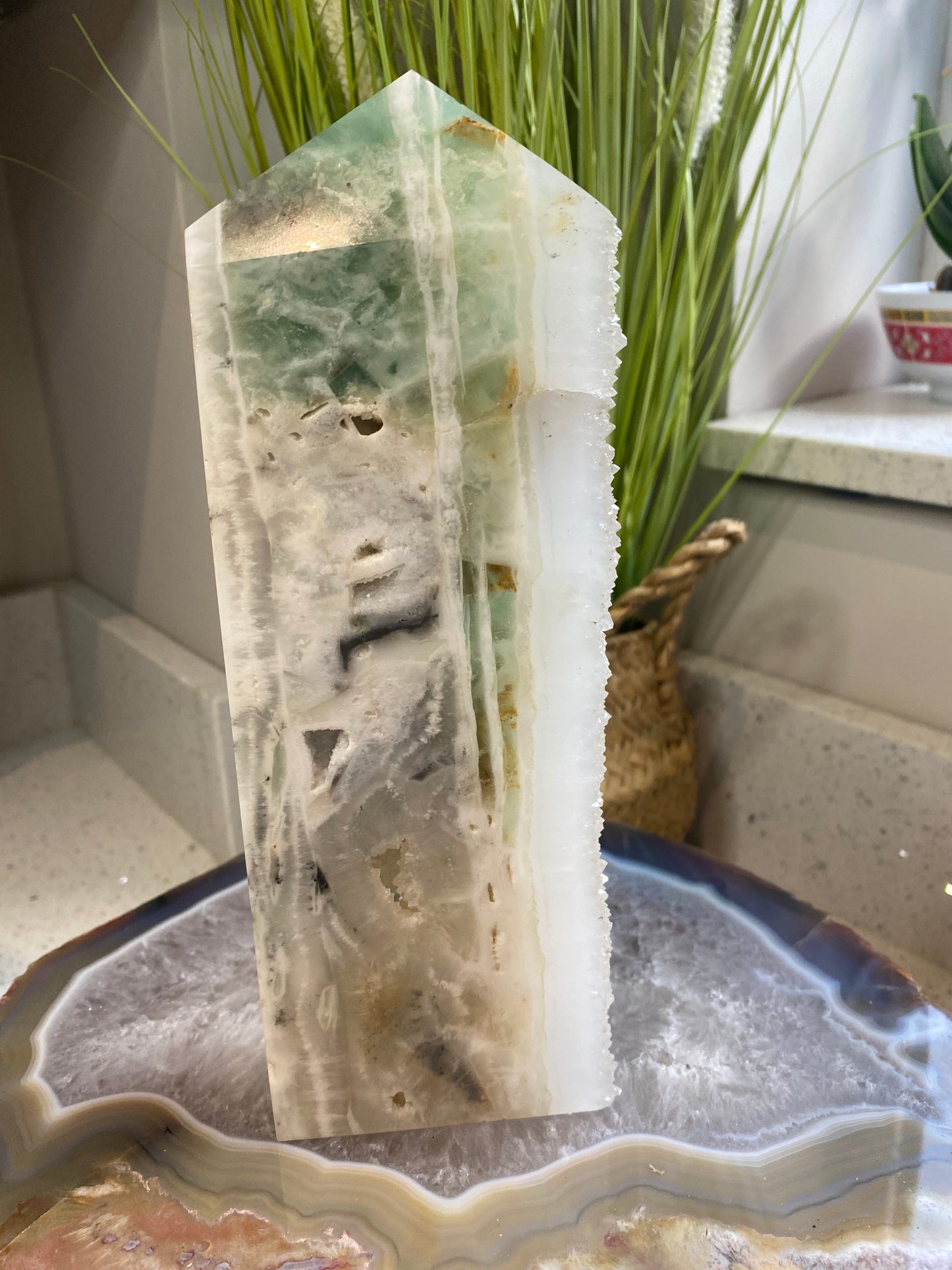 Fluorite tower with Druze