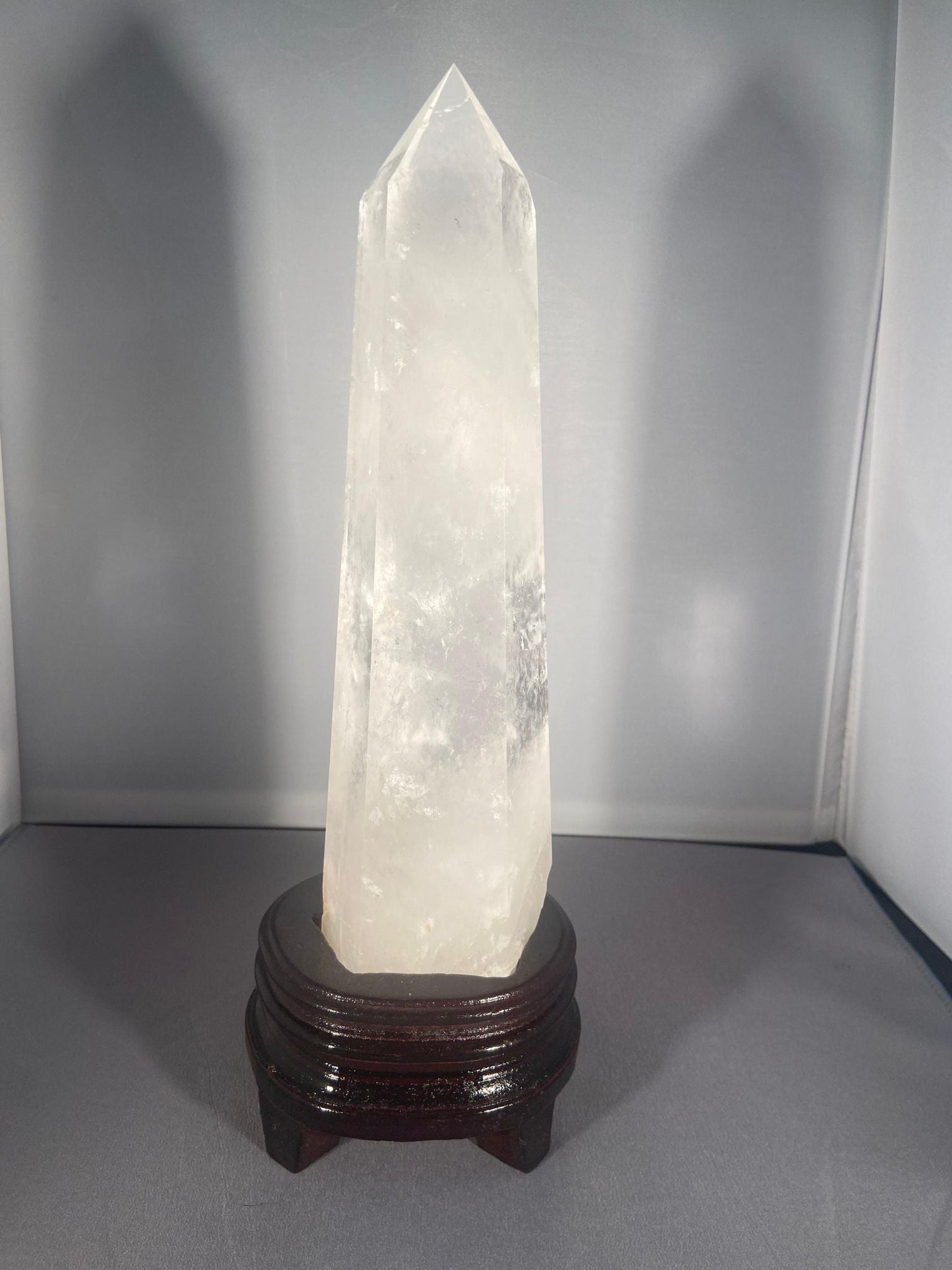 Quartz tower with stand